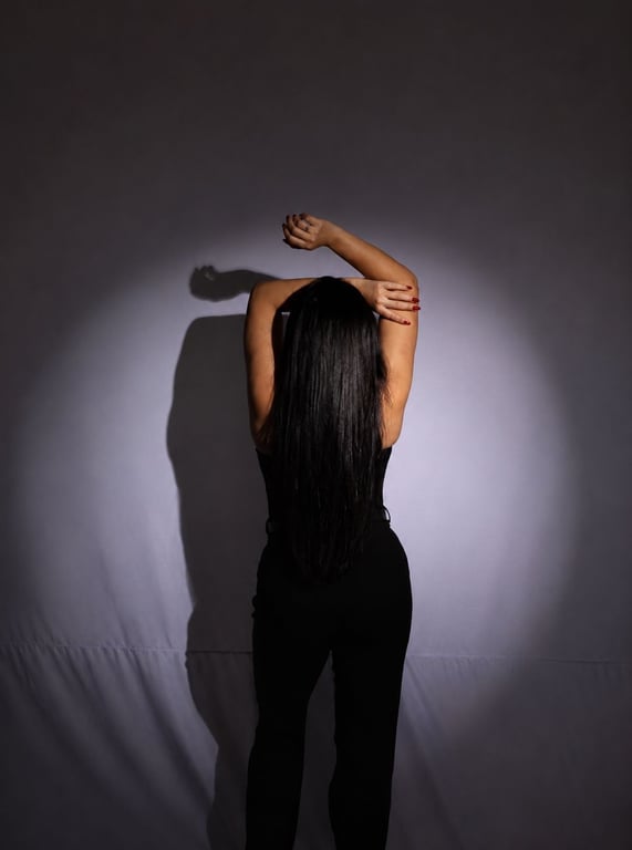 Thais Massoterapeuta e Depiladora Masculina Massagem nuru em