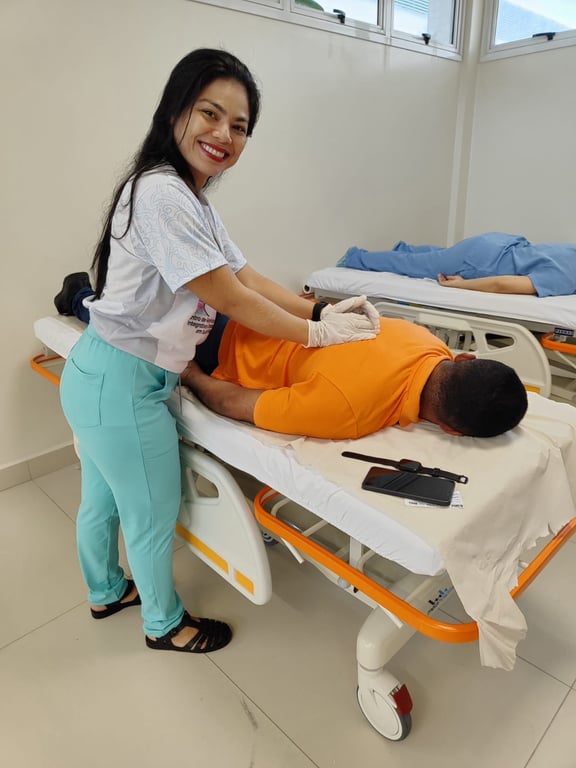 Alívio para dores musculares, tensão e estresse do dia a dia. Massagem