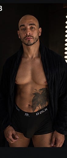 Theo Terapeuta Tantrico Massagem