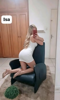 Karina, novinha com mãos macias, massagem personalizada. Vem provar?