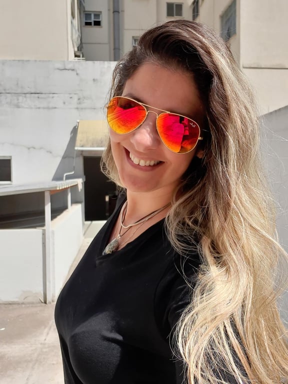 Mel Massagem Sensual e Relaxante – Toque de Bem Estar e Prazer