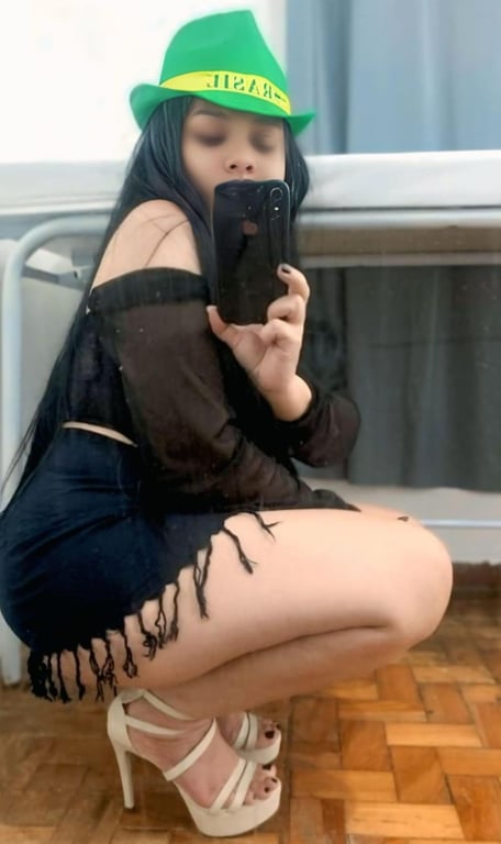 Danielle Psicóloga Especialista em Terapias Tântrica, Lingam e Nuru Massagista