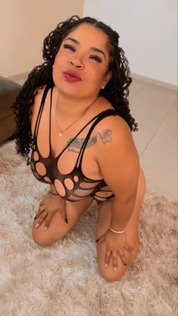 Kely de Oliveira Neves