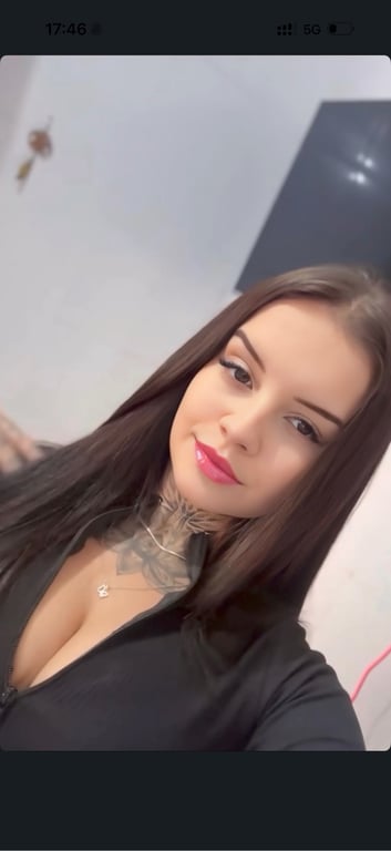 Steffany | MASSAGEM RELAXANTE + NURU Massagem sensual em
