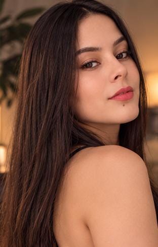 Terapeuta Larissa Lemes Massagem Relaxante, Nuru e Tântrica Massagem nuru