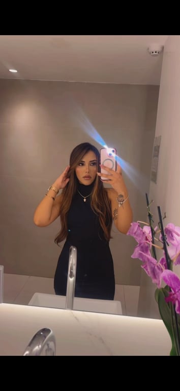 Jullia Belinni nuru tantrica 4 maos relaxante