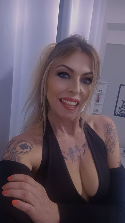 Amanda Schimidt massoterapeuta tbm depilação Massagem