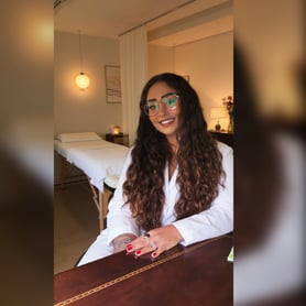 Helen Del Conti - Especialista em massagens relaxantes