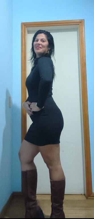 Olá, sou Vevê e trabalho com vários tipos de massagens. Massagem