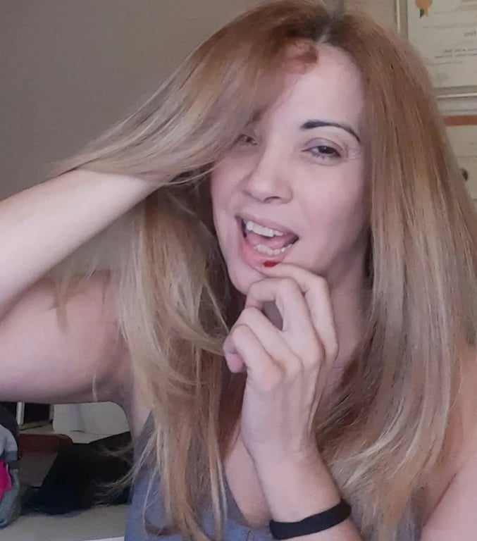 Marcia Massagem Feminina e Masculina Massagista em