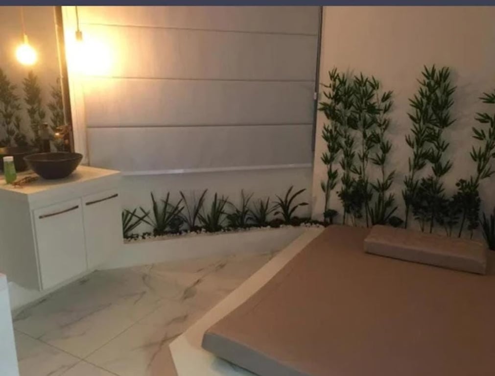 TERAPEUTA CORPORAL / YOGA MASSAGEM AYUVÉDICA/ MASSAGEM RELAXANTE Massagem nuru