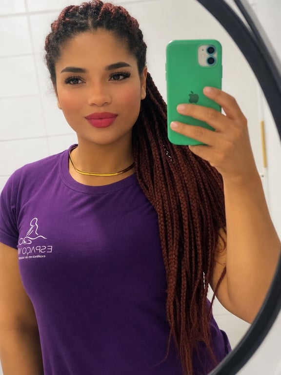 Gaby massagem relaxante e sensual nívelde força moderada e forte