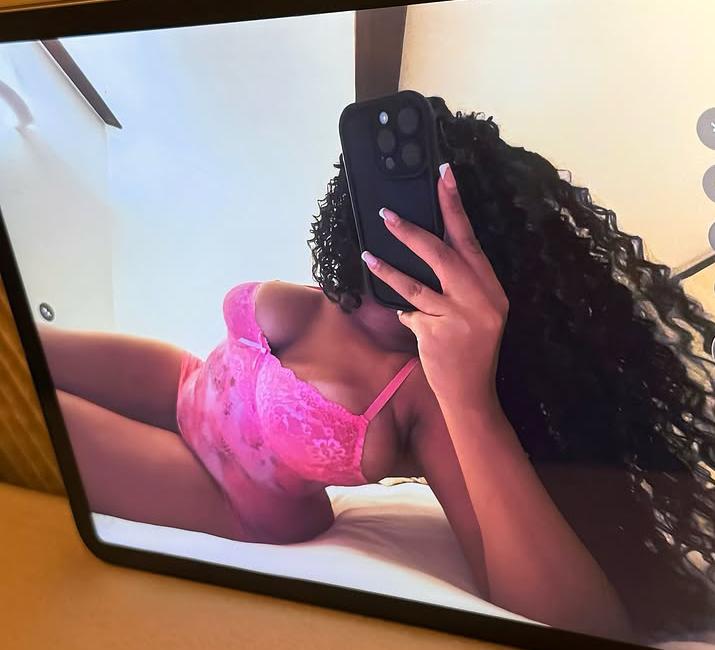 Kyara Santiago| Massagem relaxante, nuru, tântrica e outras