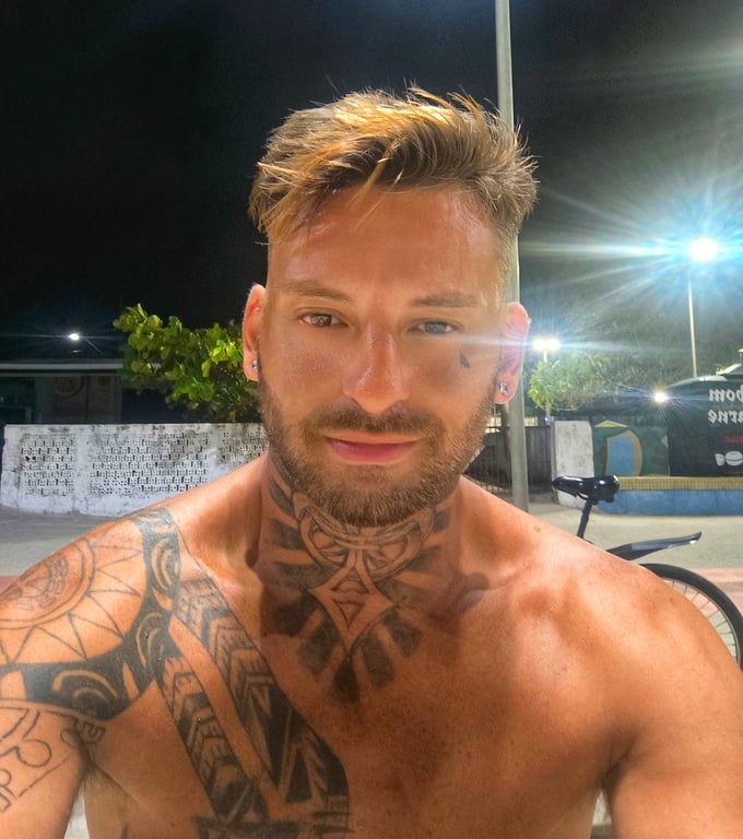 Donatello massagista Erótico