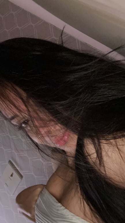 Laura — discrição, charme e uma experiência inesquecível