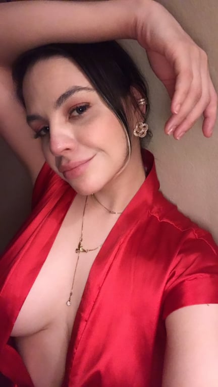 Ruby_ A melhor e mais completa terapeuta de SP