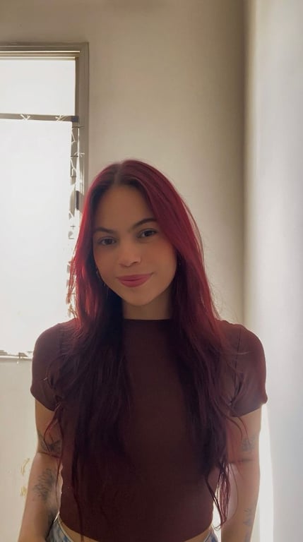 Anne – Terapeuta Corporal e Facilitadora de Experiências Sensoriais Massagista em