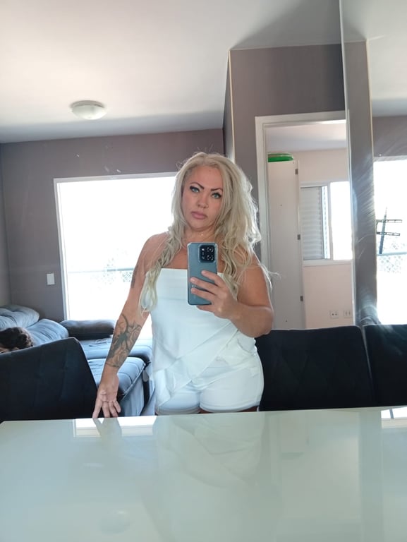 Sarah | Massagem Tântrica e Relaxante Massagem tântrica em