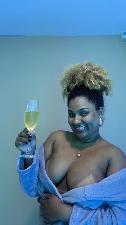 Gabriela | Massagem Relaxante, Tântrica e Nuru | 8 Anos de Experiência