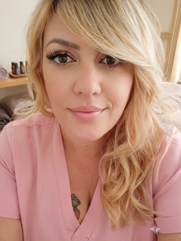 Samy Massagista Carinhosa e Simpática, Cheirosa ,Massagem Lingam!. Massagem sensual
