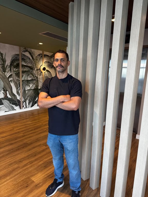 Bernardo Massoterapeuta | Seu Corpo merece um momento de Relaxamento Massagem nuru em