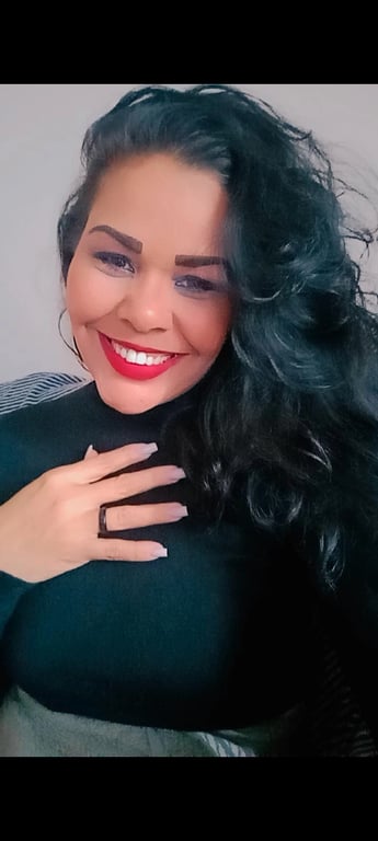Vanessa | Massagens Relaxantes e Sensoriais