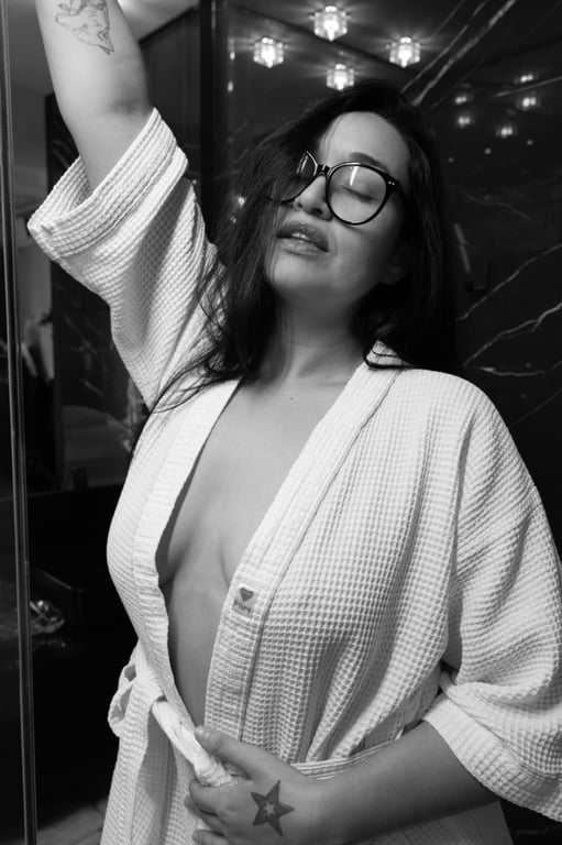 Melissa – Massagens Tântrica, Nuru e Vivência | Relaxamento Massagem tântrica