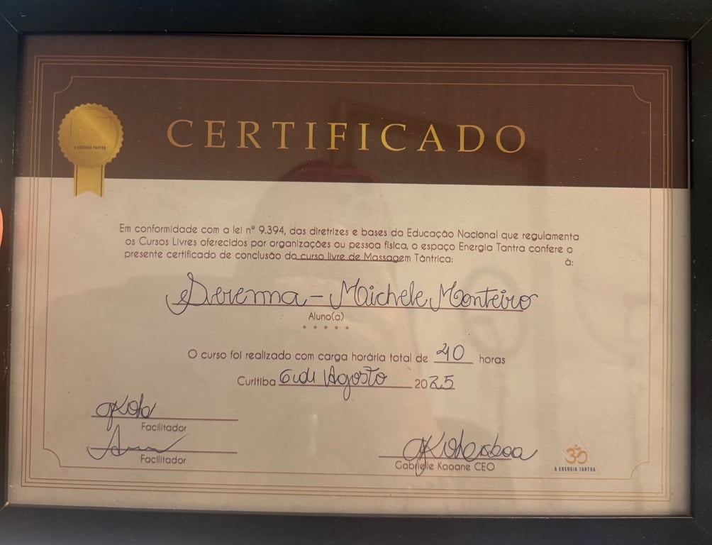Terapeuta Serenna / Expert em Experiências Sensoriais de alto padrão Massagem