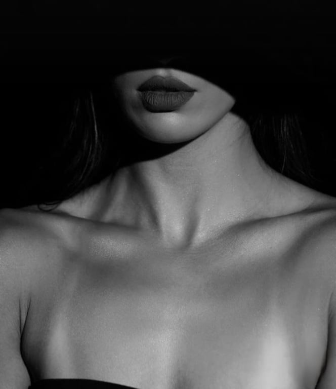Luna O Refúgio da Alta Sensorialidade: O Tempo Para e o Sentir Massagem sensual em