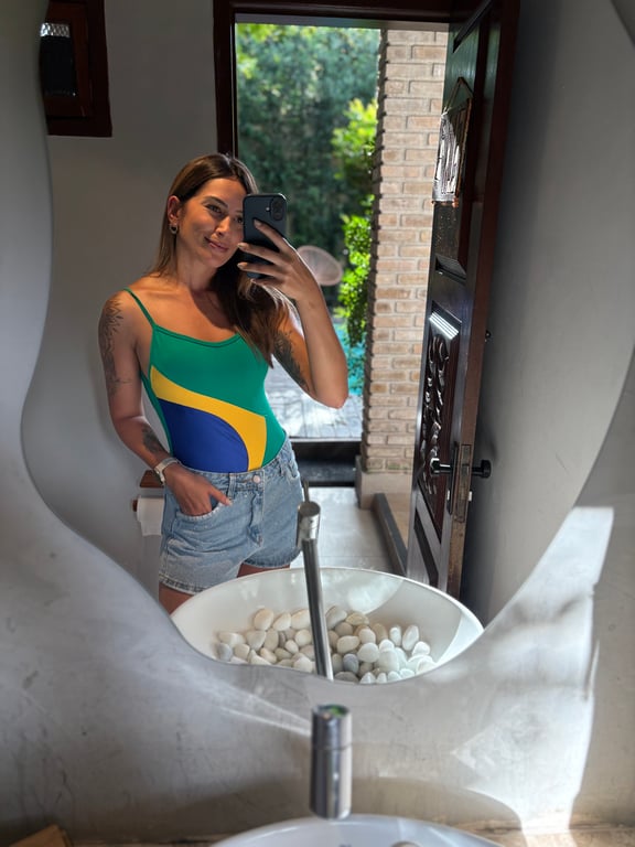 Flávia Massoterapeuta Sinta, Viva e Permita se. Massagem