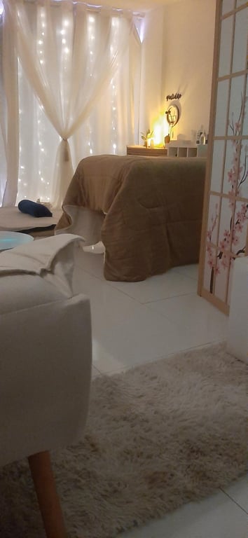 Atendo na Freguesia | Serviços e informações na descrição do perfil Massagem sensual em