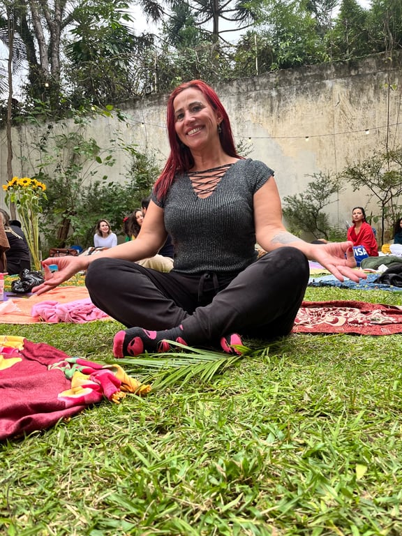 Kate Massoterapeuta que desliza nas suas tensões Massagem nuru em