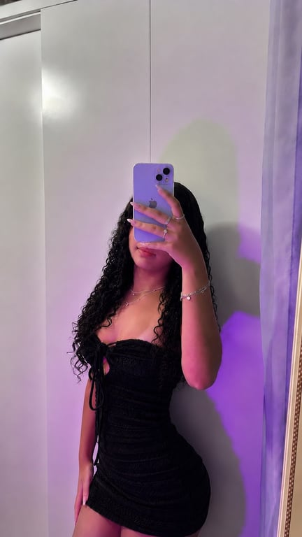 Camila Massagem Nuru e Tântrica