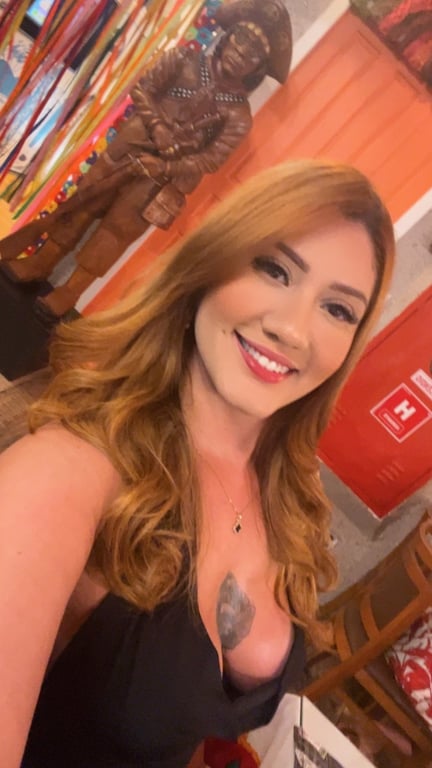 Aline Terapeuta Corporal e Massoterapeuta profissional
