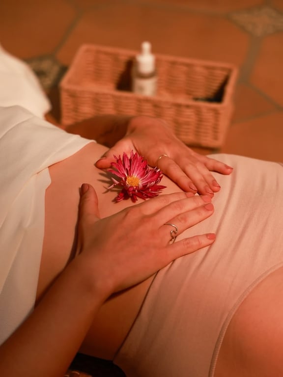 Vênus Terapeuta corportal integrativa e holística Massagem
