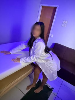 Suellen massagista sensual NUru!