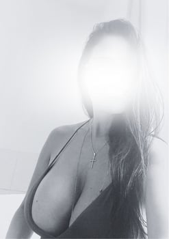 Paula Milf - Te entrego além do convencional, vem esquentar seu dia! 