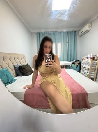 Lara - curvas deliciosa 