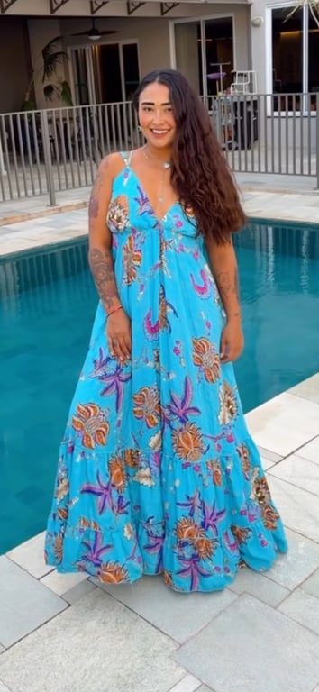 Helen Del Conti Especialista em massagens relaxantes