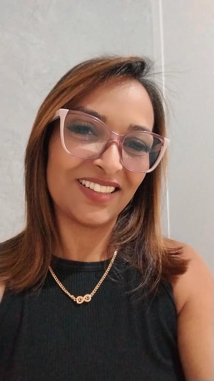Seu momento de relaxar começa por aqui! Ambiente tranquilo fotos reais Massagem