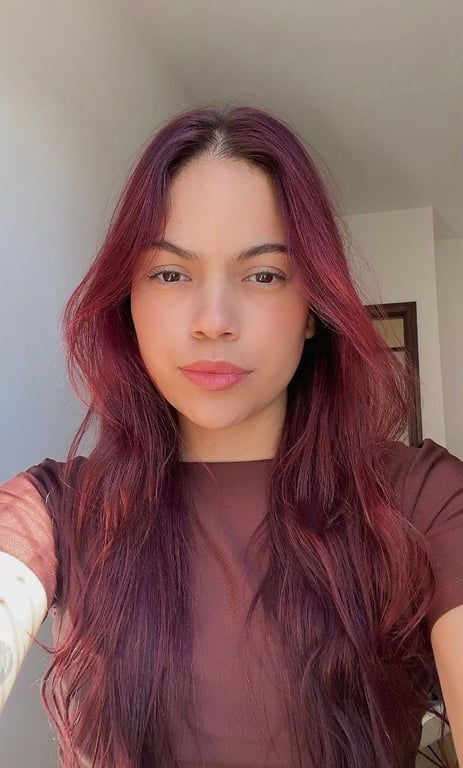 Anne – Terapeuta Corporal e Facilitadora de Experiências Sensoriais Massagista em