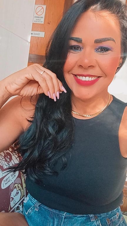 Vanessa | Massagens Relaxantes e Sensoriais