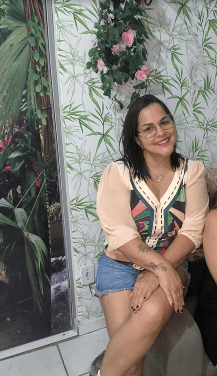 Graciele Alves massoterapeuta e terapeuta holistica Massagem em