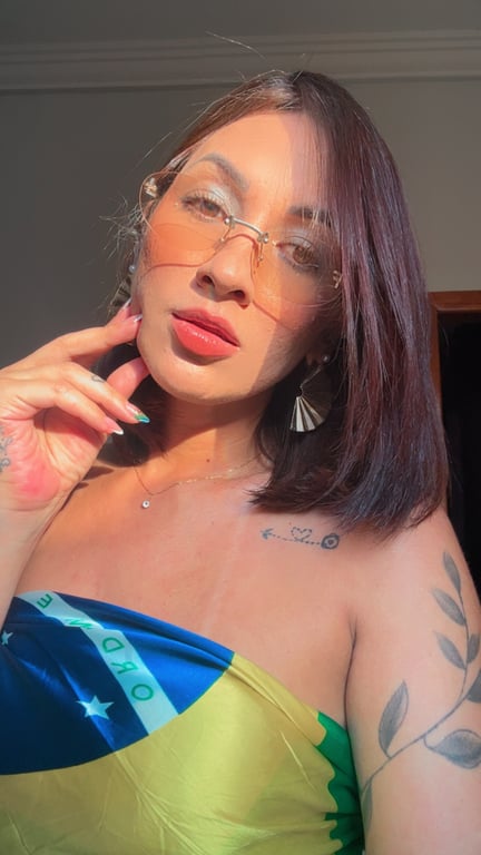 NAYRA Massagem Exclusiva para Quem Busca Prazer e Relaxamento