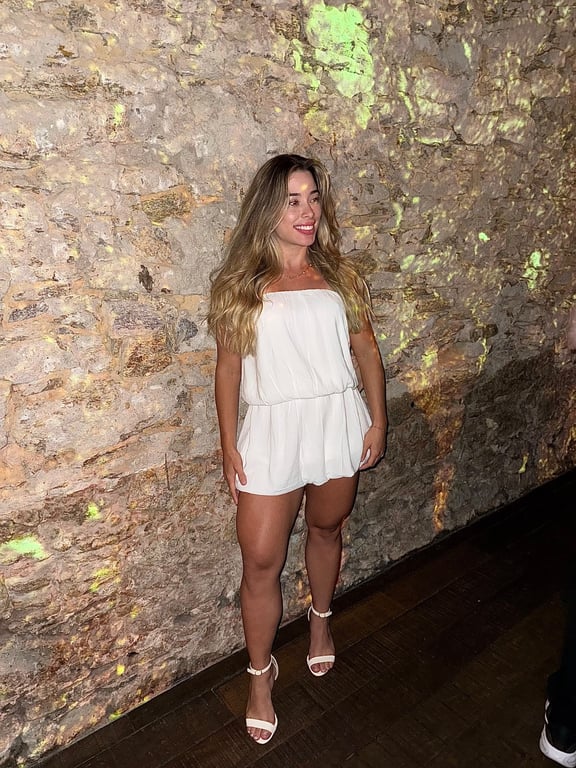 Mikaela * uma experiência de bem estar com discrição Massagista em