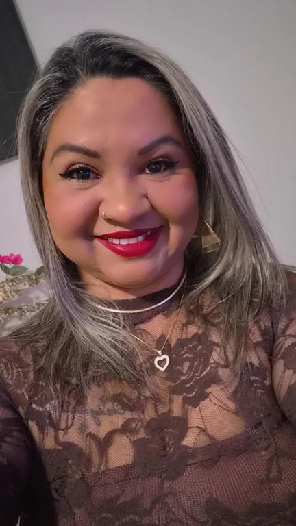 Maryory terapeuta holistica massagem terapêutica e sensual