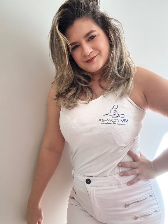 Yasmin Viva o seu momento atendimento 24hrs Massagem tântrica