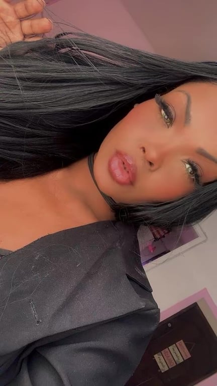 Titi Experiente em Massagem Muscular,Tântrica e Nuru… Massagem em