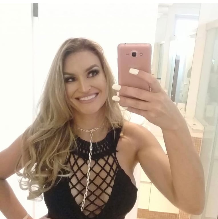 Valentina Amorim – Seu Momento de Prazer, Relaxamento e Sensualidade Massagem nuru