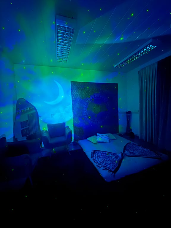 Terapeuta Serenna . Muito além do que os olhos alcançam.. Massagem